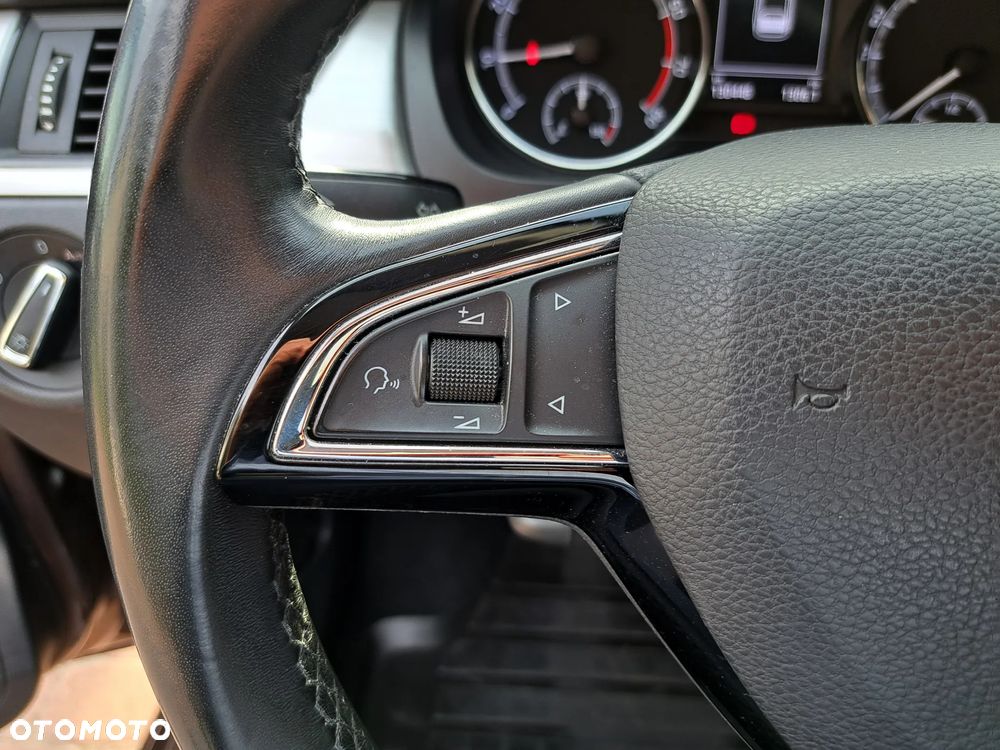 Skoda RAPID 1.0 TSI Ambition - 22