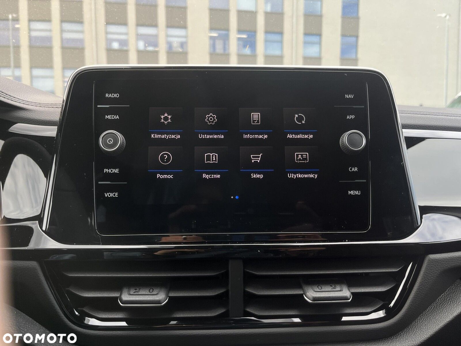 Volkswagen T-Roc - 25