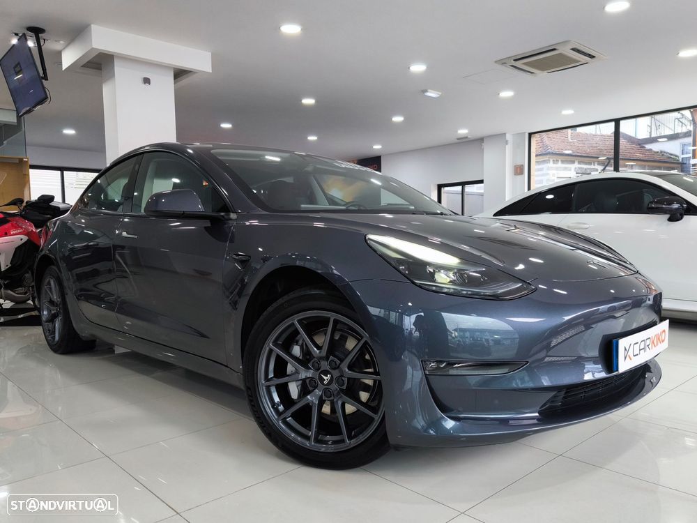 Tesla Model 3 Long Range Tração Traseira - 1