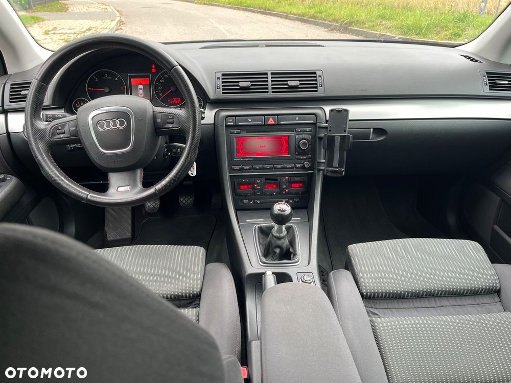 Audi A4 Avant 2.0 TDI - 20