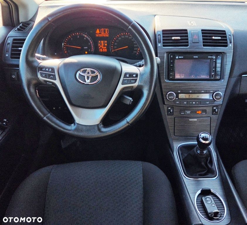 Toyota Avensis 2.2 D-4D Prestige NAVI - 33