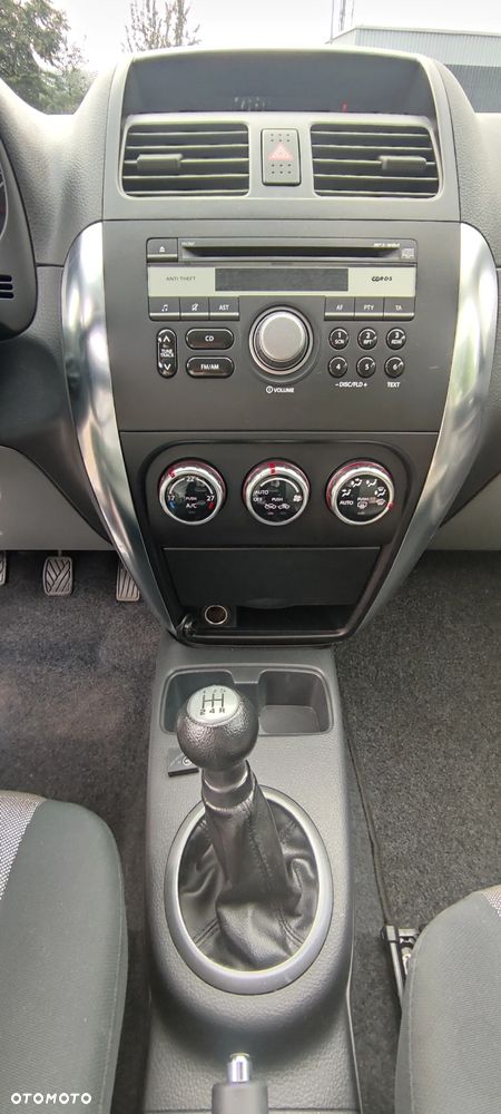 Suzuki SX4 1.6 GS / Premium 4WD - 13