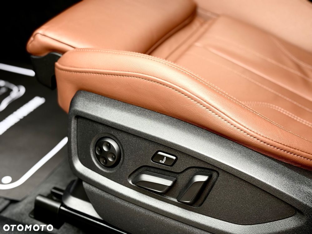 Audi Q5 Sportback 40 TDI quattro S tronic S line - 23