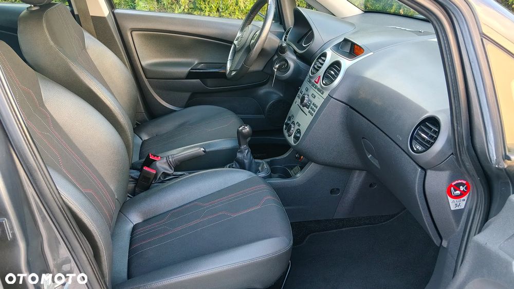 Opel Corsa 1.2 16V Cosmo - 5