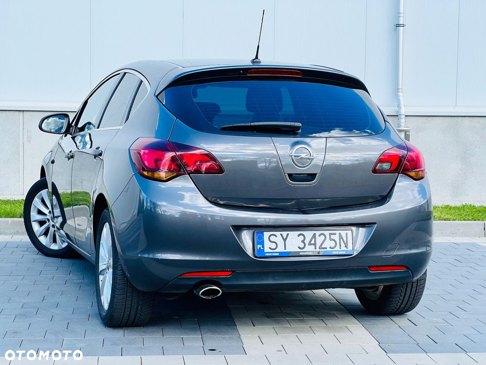 Opel Astra 1.6 Turbo Innovation - 16