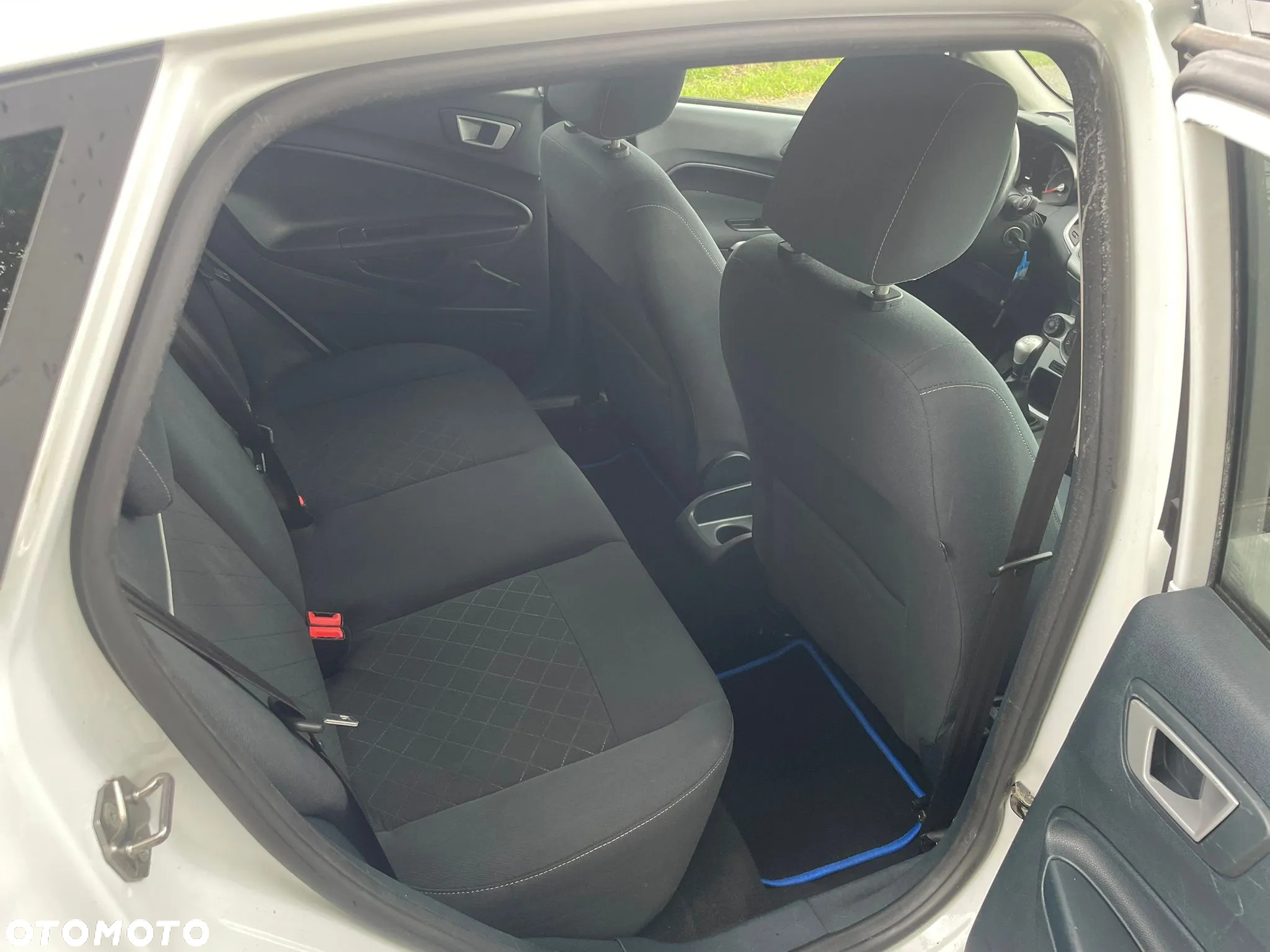Ford Fiesta - 10