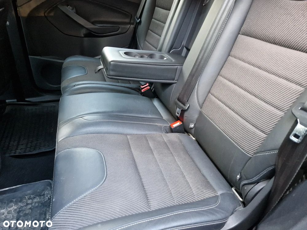 Ford Kuga 2.0 TDCi 4x4 Titanium - 16