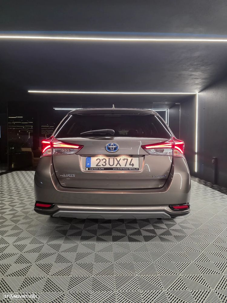 Toyota Auris Touring Sports 1.8 HSD Comfort +P.Techno+P.Sport - 7