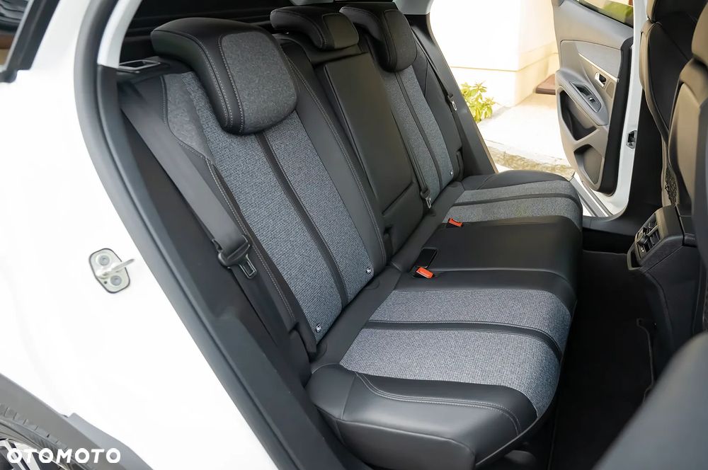 Peugeot 3008 PureTech 130 Stop & Start Allure - 28