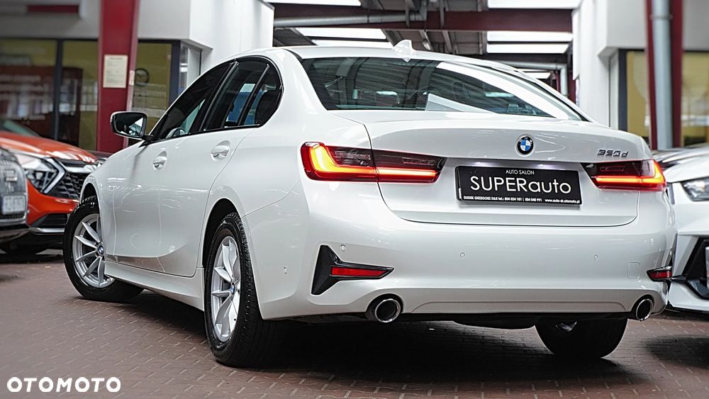 BMW Seria 3 320d - 8