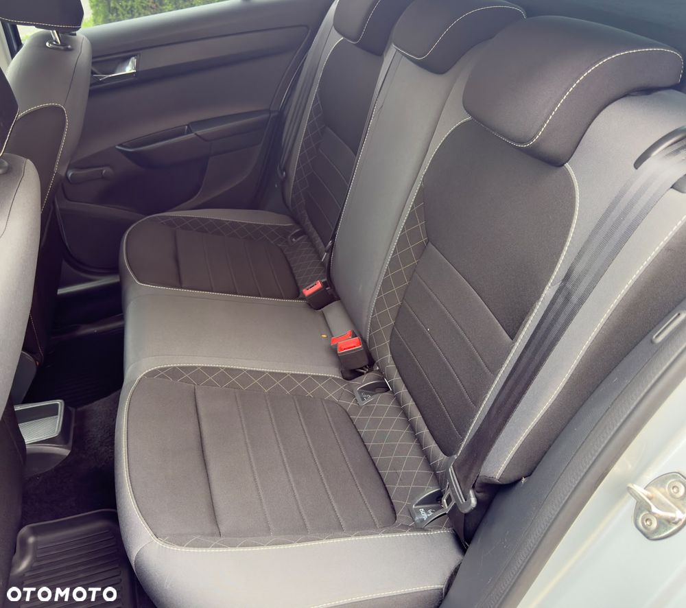 Skoda Fabia 1.0 TSI Style - 24