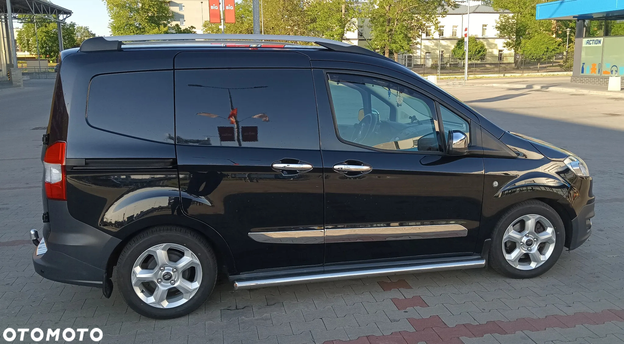 Ford TRANSIT COURIER - 2