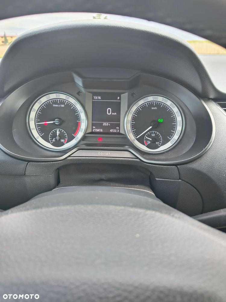 Skoda Octavia 2.0 TDI Style DSG - 8