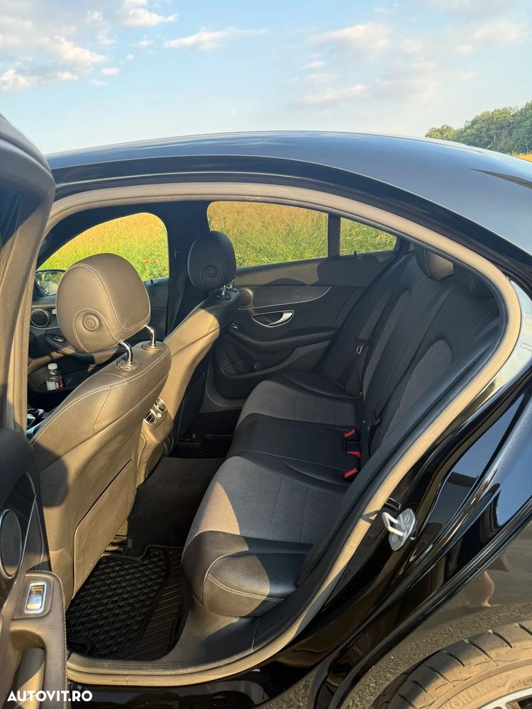Mercedes-Benz C 220 d 4MATIC Aut - 16