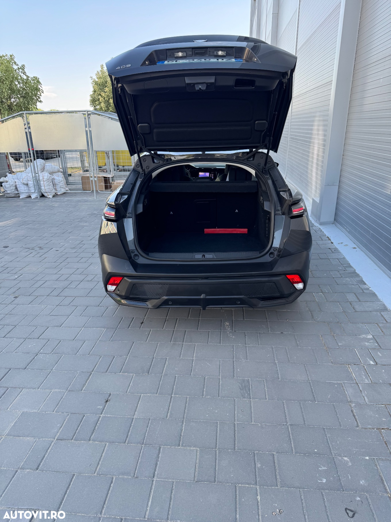 Peugeot 308 1.2L PureTech 130 S&S EAT8 Allure - 21