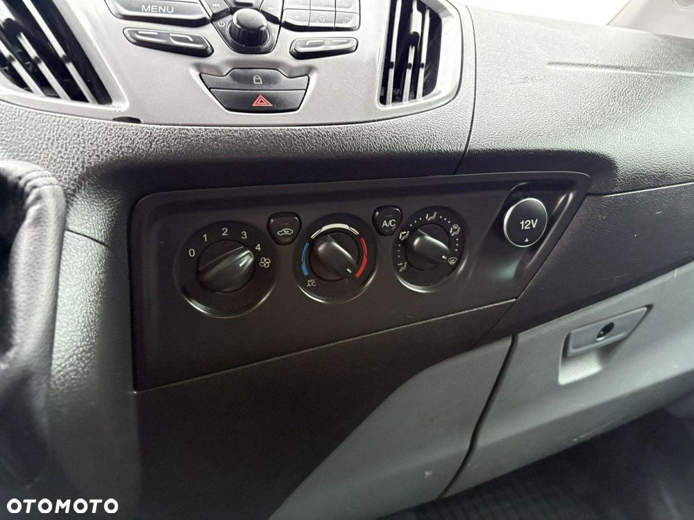 Ford Transit Custom - 13
