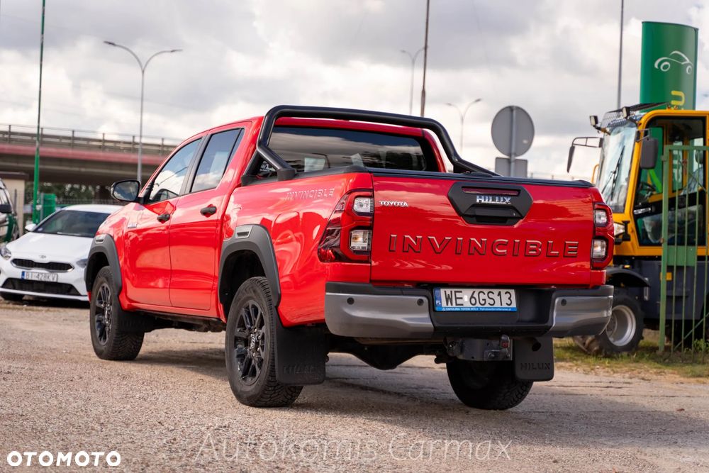 Toyota Hilux 2.8 D-4D mHEV Double Cab Invincible 4x4 - 11