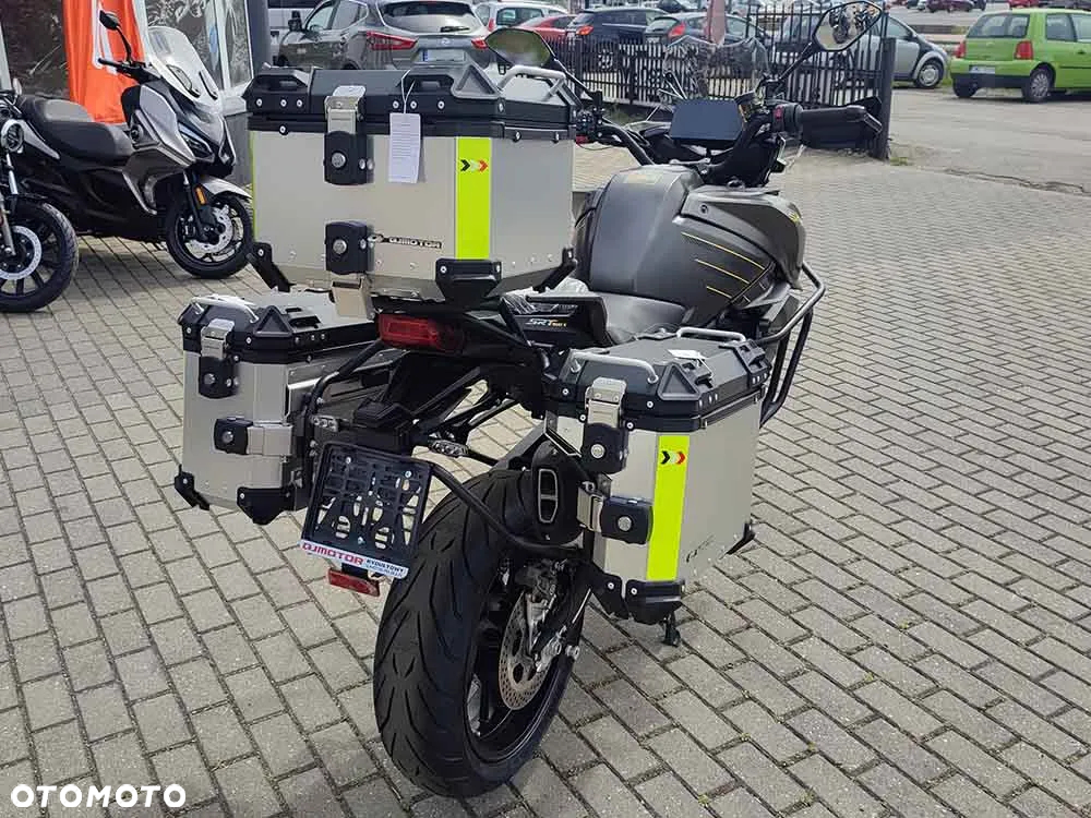 QJMOTOR 900 S - 6