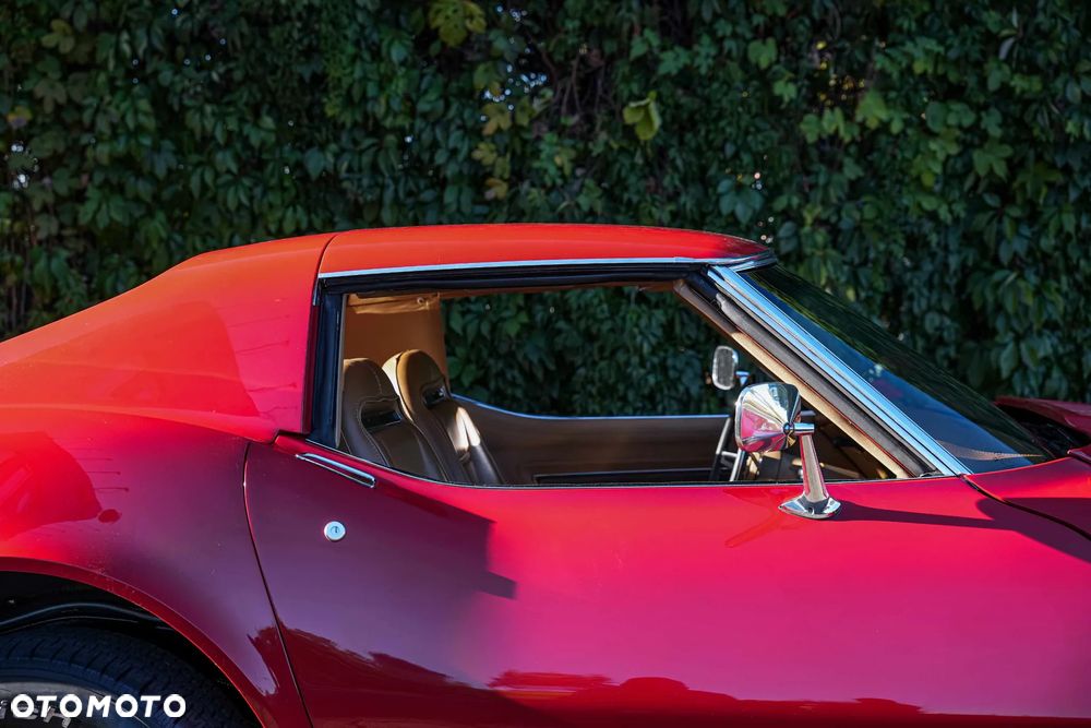 Chevrolet Corvette - 38