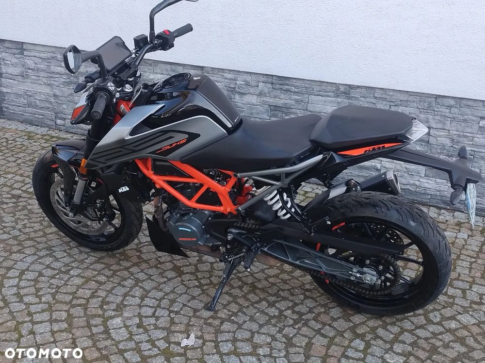 KTM Duke - 17