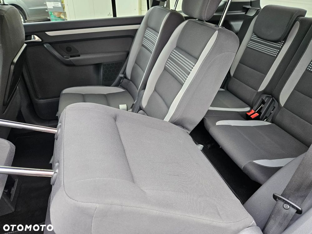Volkswagen Touran 2.0 TDI DPF DSG Life - 23