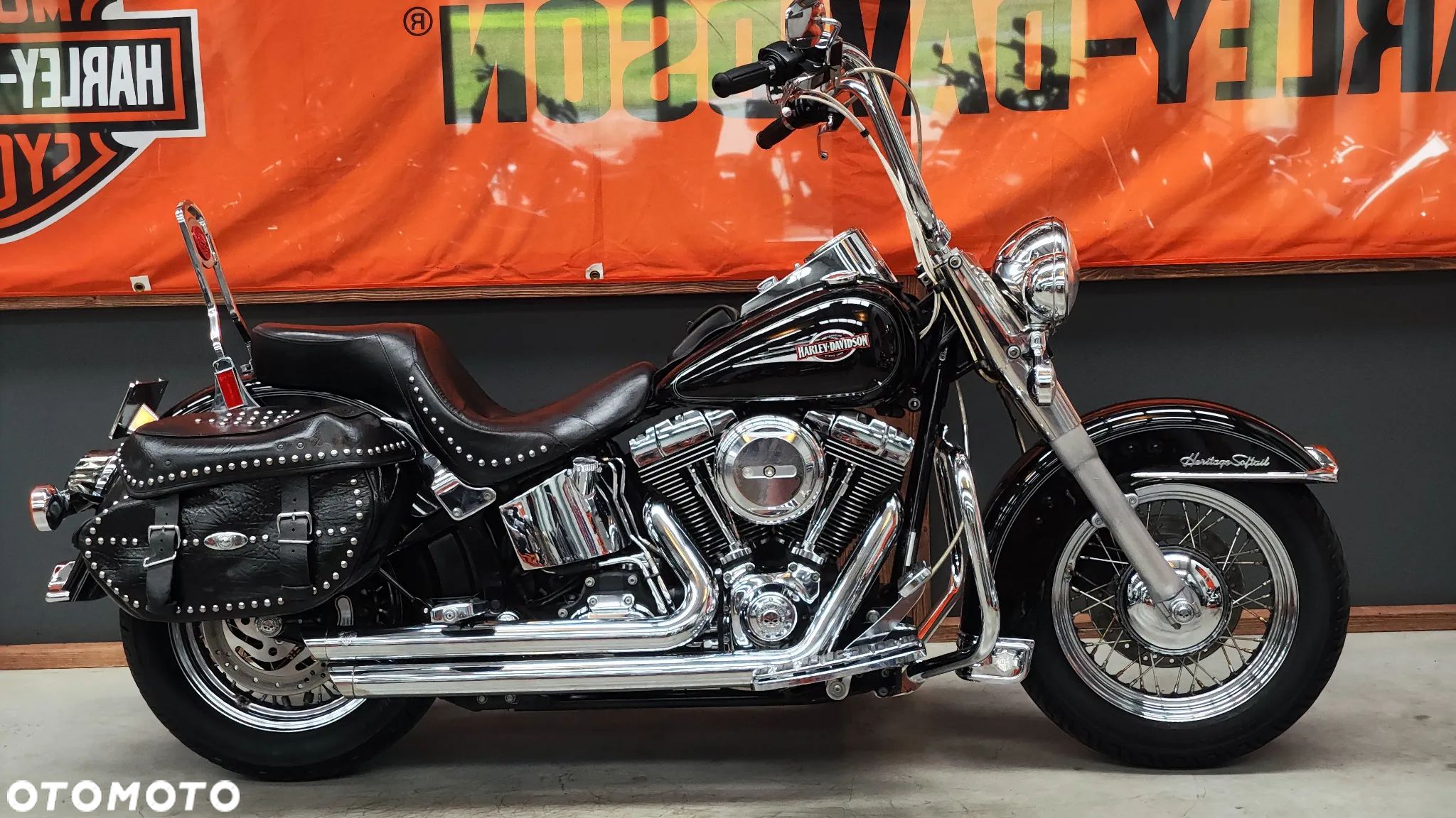 Harley-Davidson Softail Heritage Classic - 1
