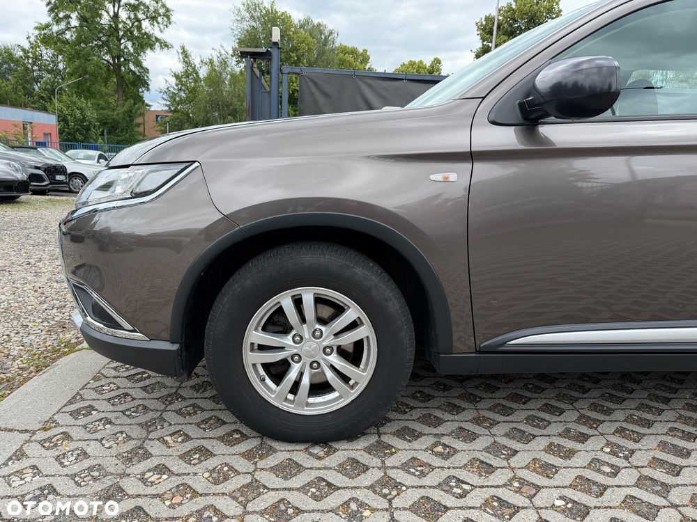 Mitsubishi Outlander 2.0 City Style 2WD - 10