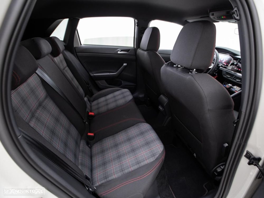 VW Polo 2.0 TSI GTI DSG - 12