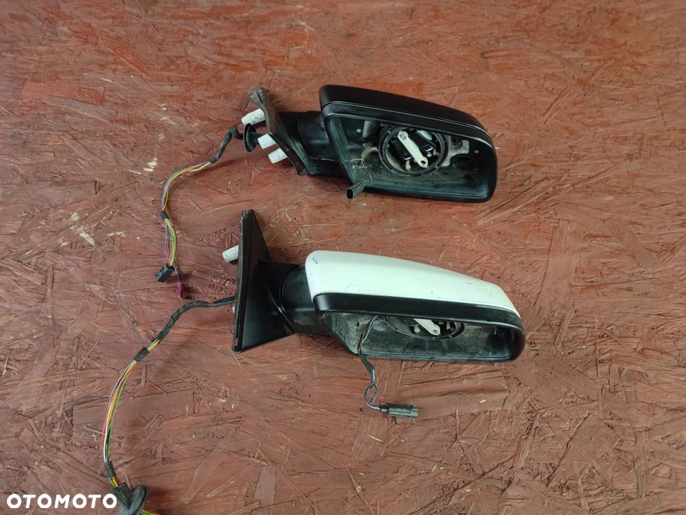 BMW E60 / E61 ORYGINALNE 2xLUSTERKA ZEWNĘTRZNE PRAWA STRONA EUROPA ELEKTRYCZNIE SKŁADANE, PODŚWIETLANE, FOTOCHROMATYCZNE, PODGRZEWANE 6-PIN O NR. 7 189 529 / 7 899 281 OEM - 2