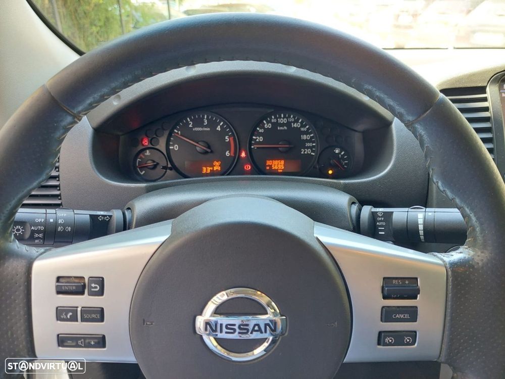 Nissan Navara 2.5 dCi CD SE 4WD - 12