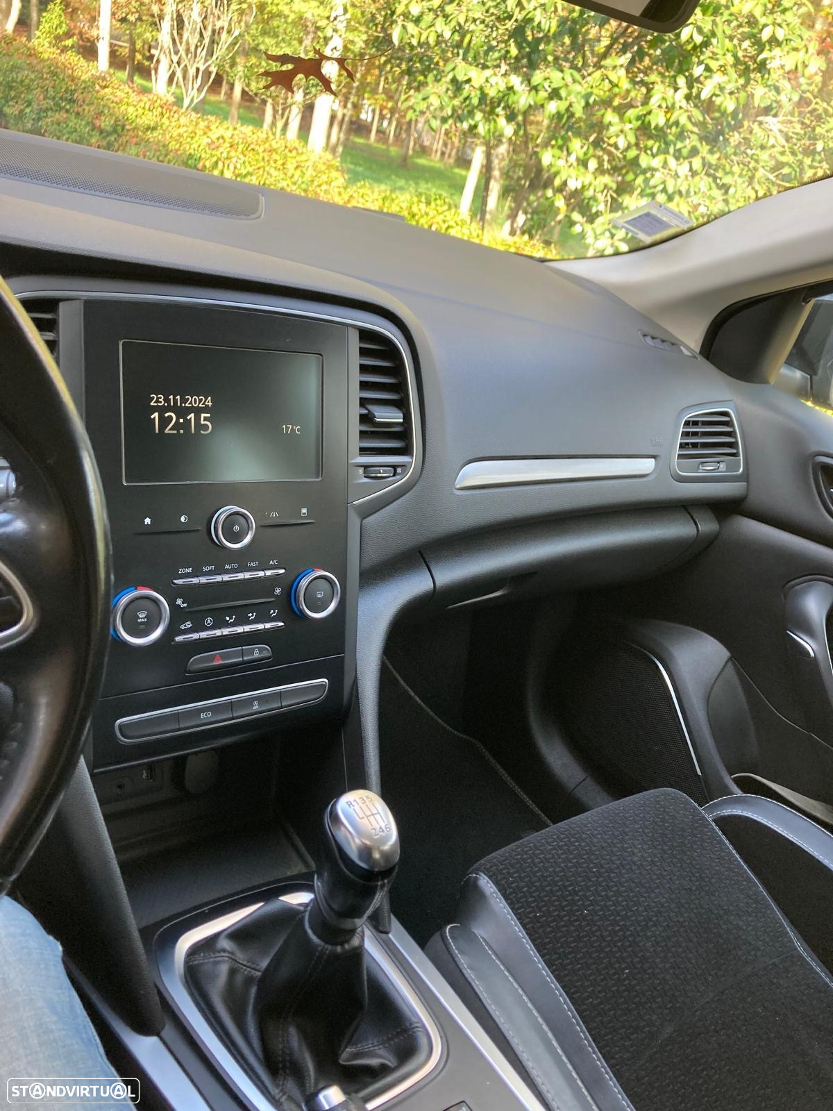 Renault Mégane Sport Tourer 1.5 dCi Confort SS - 11