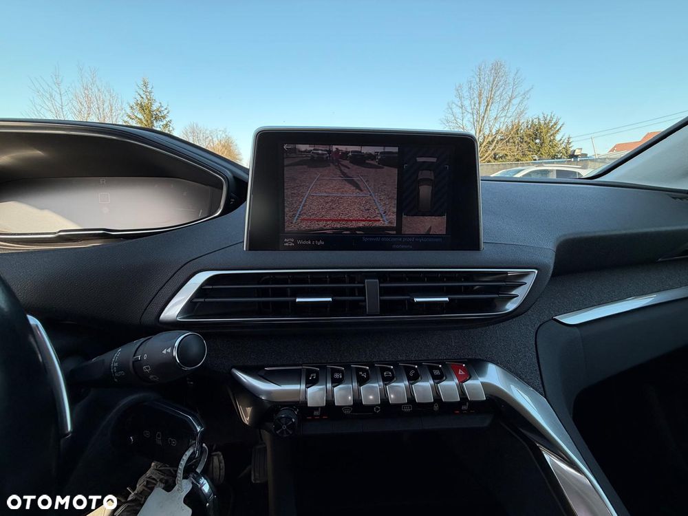 Peugeot 3008 BlueHDi 130 Stop & Start EAT8 Allure - 32