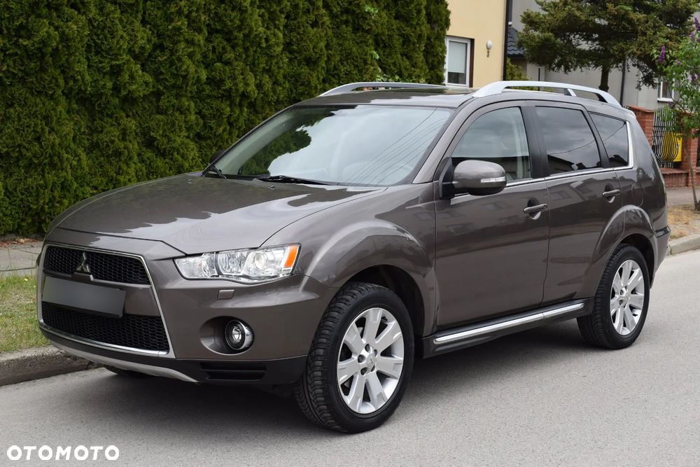 Mitsubishi Outlander 2.0 DID Intense + SE - 6