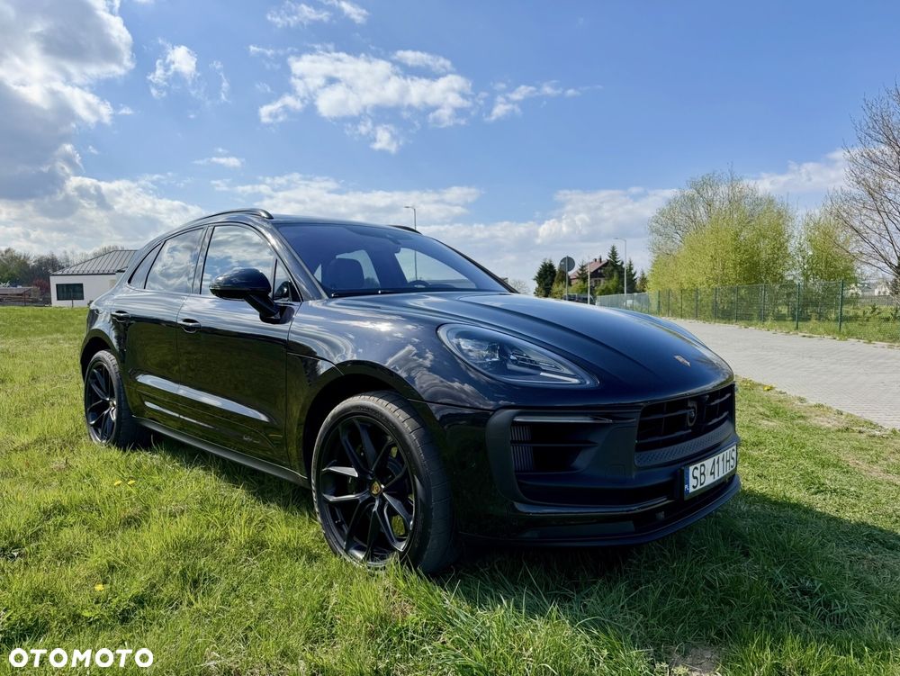 Porsche Macan - 1