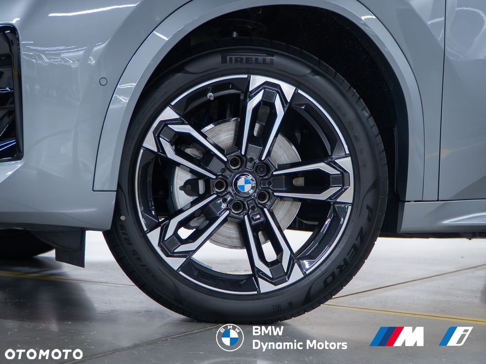 BMW iX2 eDrive20 - 10