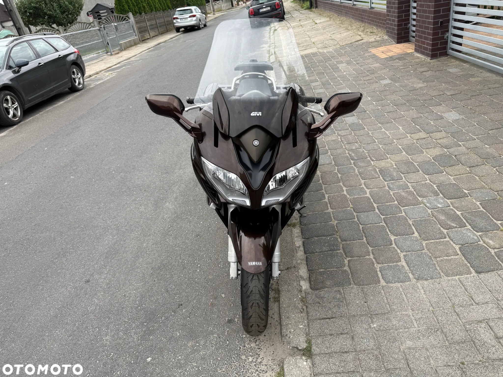 Yamaha FJR - 2