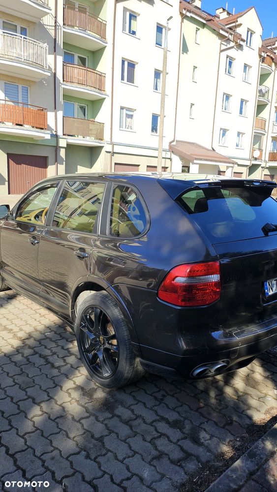 Porsche Cayenne Tiptronic S GTS - 17