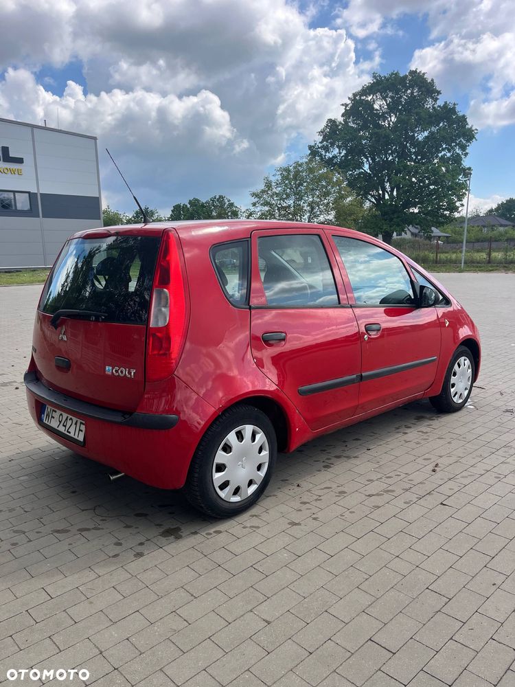 Mitsubishi Colt - 4