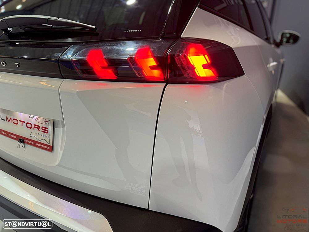 Peugeot 2008 1.2 PureTech Allure Pack EAT8 - 11