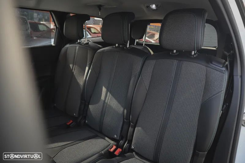Peugeot 5008 - 15