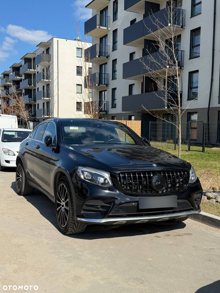 Mercedes-Benz GLC - 1