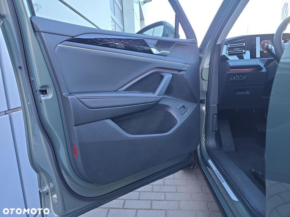 Volkswagen Tiguan - 11