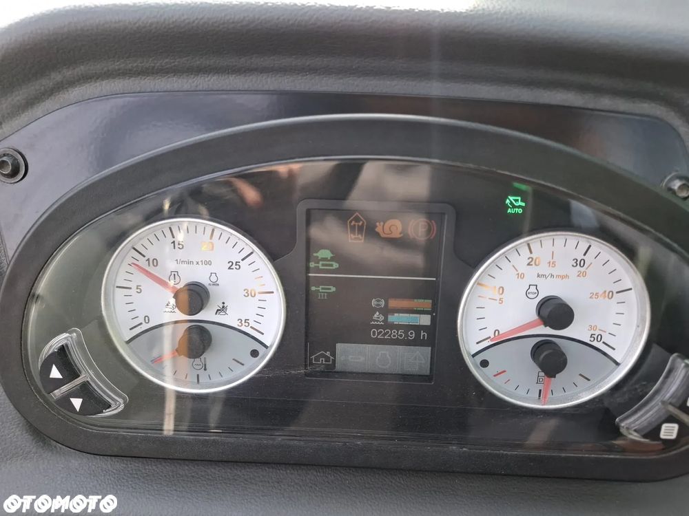 Claas SCORPION 746 VP Stage IV - 10