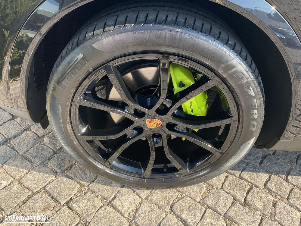 Porsche Cayenne Coupé E-Hybrid - 14