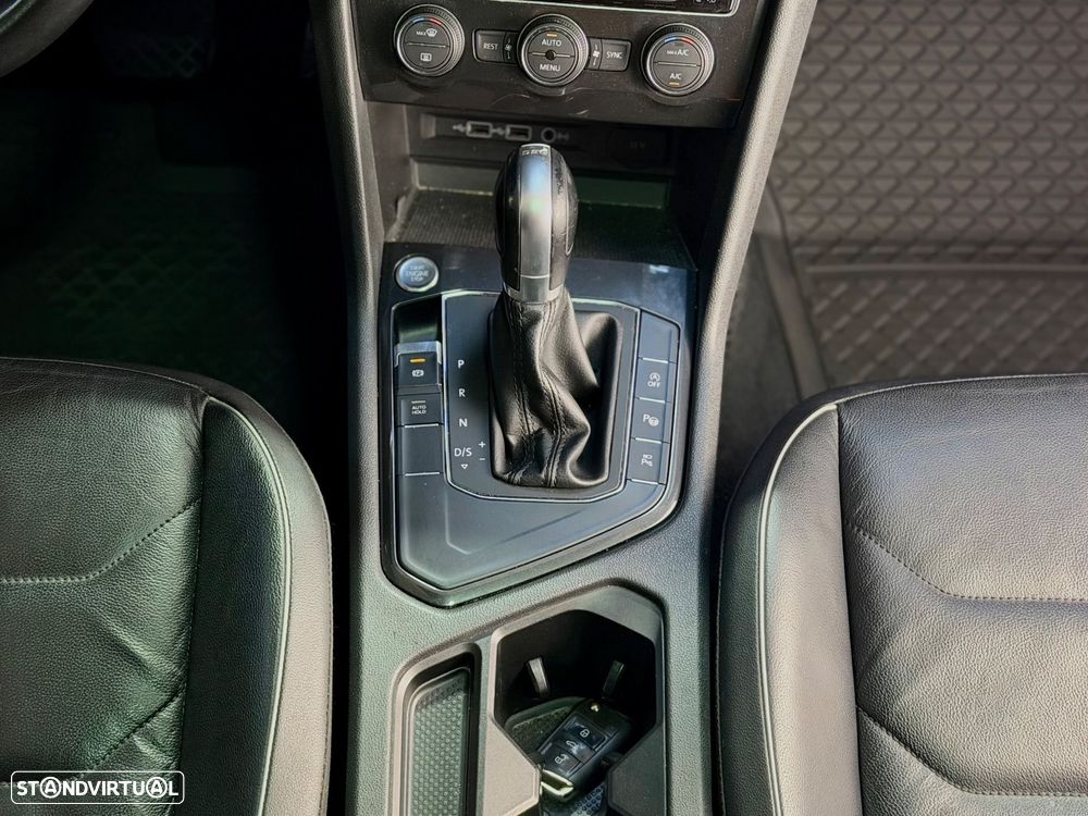 VW Tiguan Allspace 2.0 TDI Highine DSG - 28