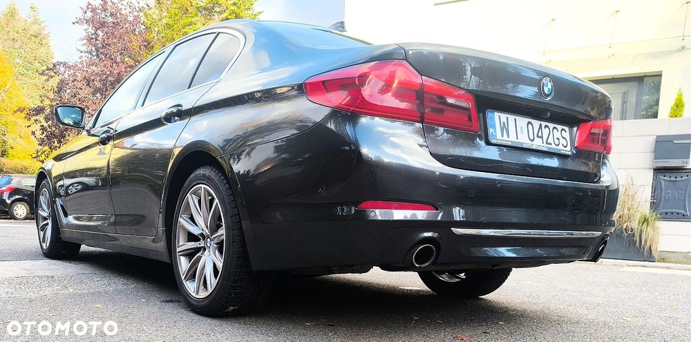 BMW Seria 5 530i xDrive - 11