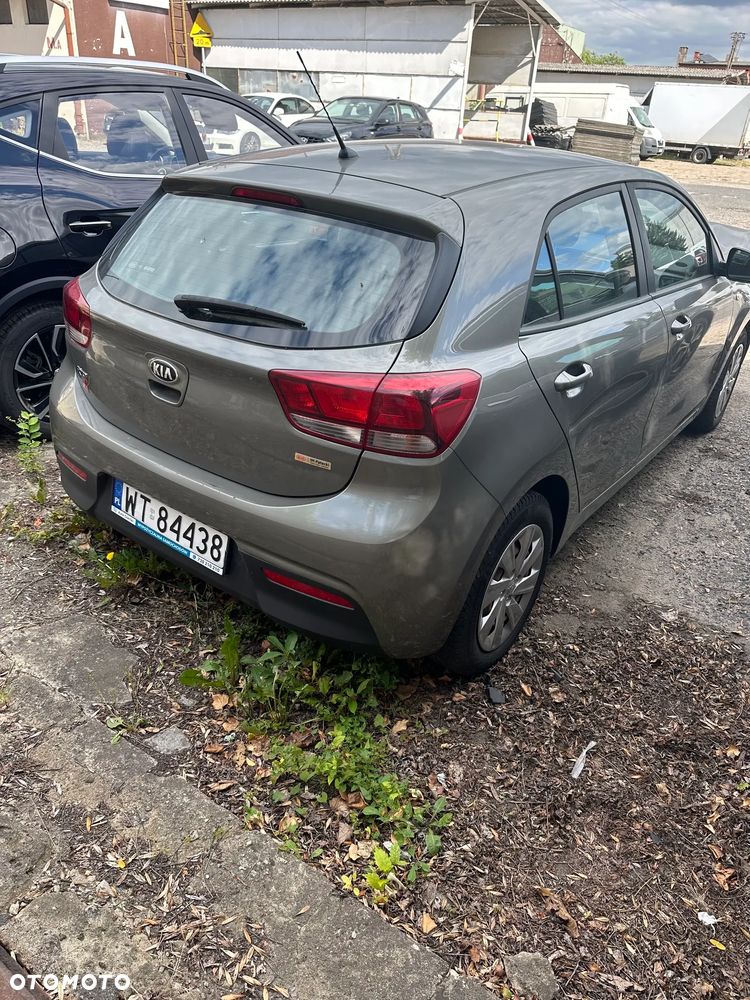 Kia Rio 1.2 M - 6