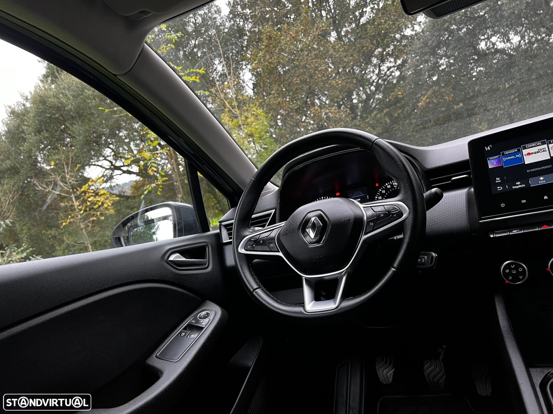 Renault Clio 1.0 TCe Techno - 40