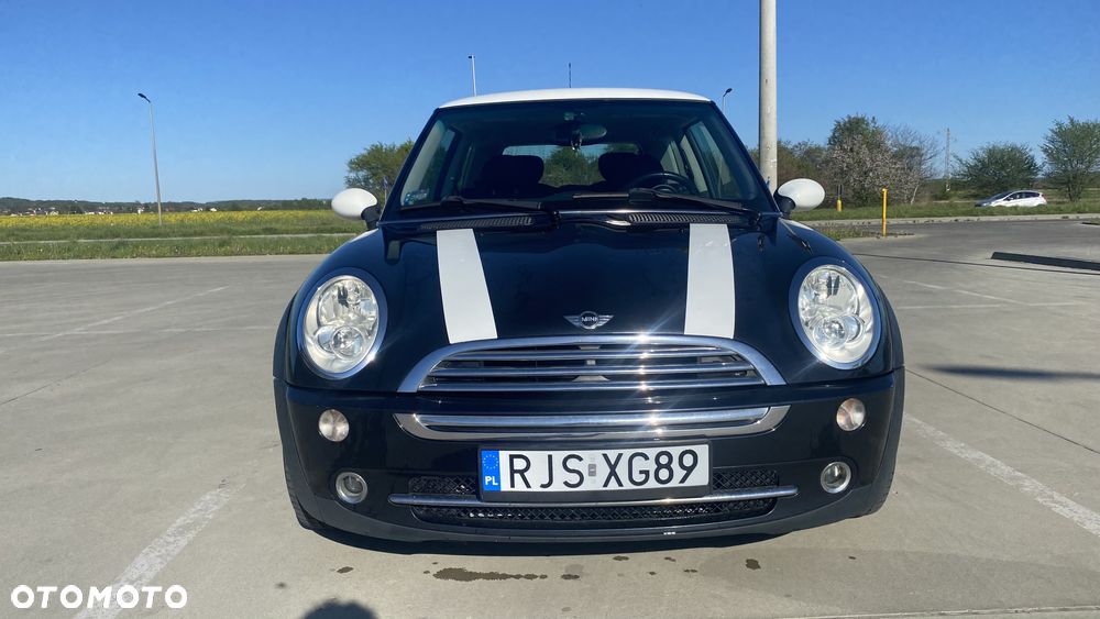 MINI Cooper Standard - 1