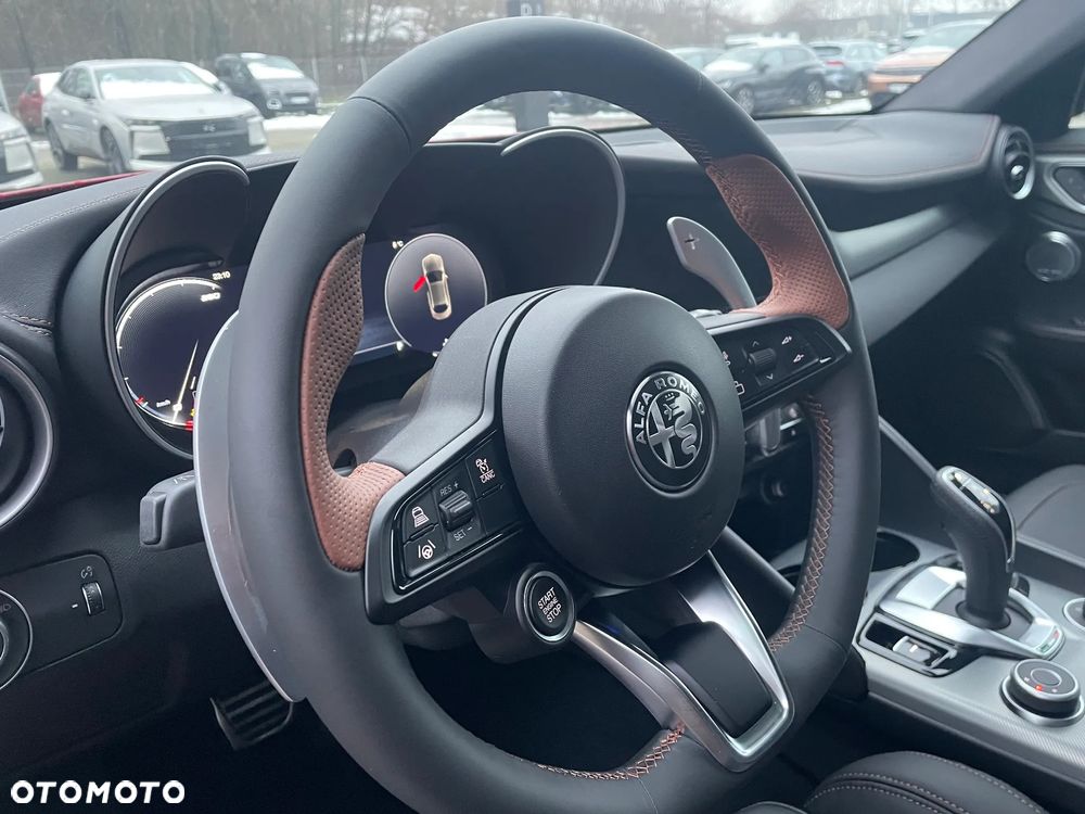 Alfa Romeo Giulia 2.0 Turbo Intensa Q4 - 7